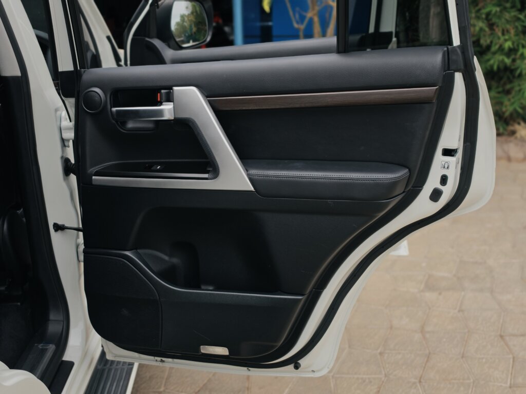 2019 Toyota LandCruiser V8 ZX