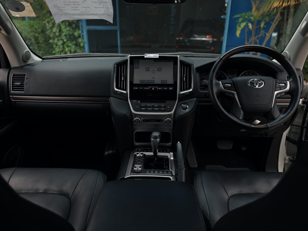 2019 Toyota LandCruiser V8 ZX