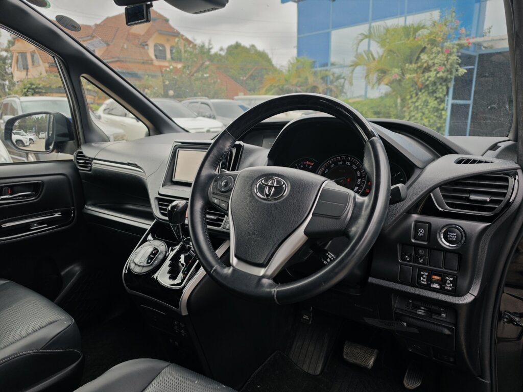 2019 Toyota Esquire