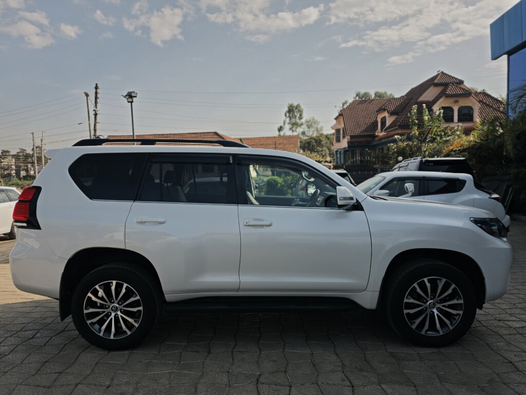 2020 Toyota Land Cruiser Prado TX
