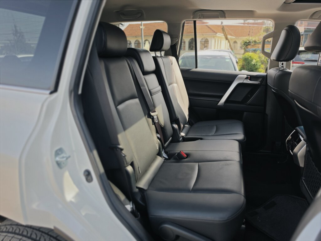 2020 Toyota Land Cruiser Prado TX