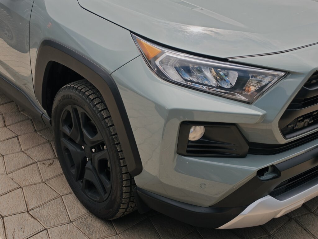 2020 Toyota RAV-4 Adventure