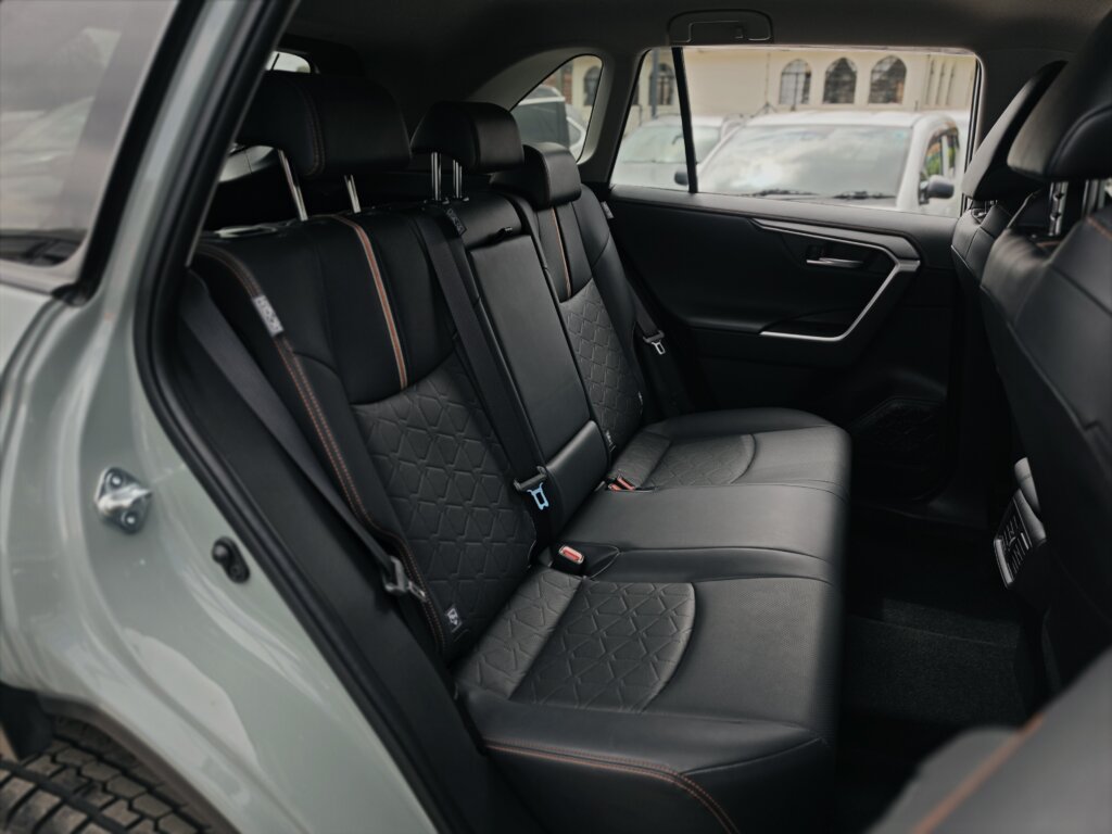 2020 Toyota RAV-4 Adventure