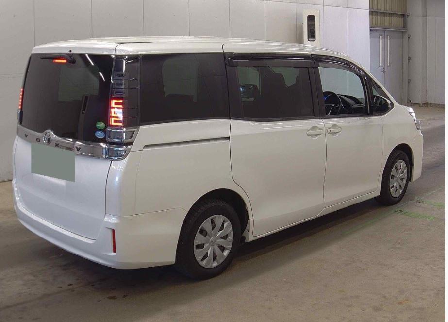 2019 Toyota Voxy