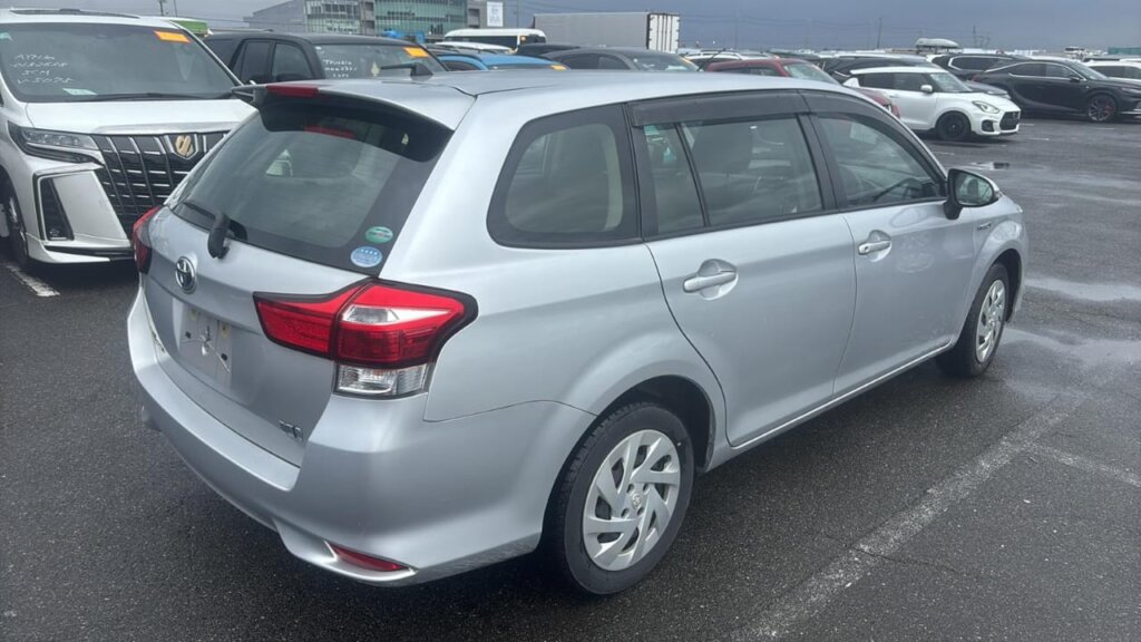 2019 Toyota Fielder Hybrid