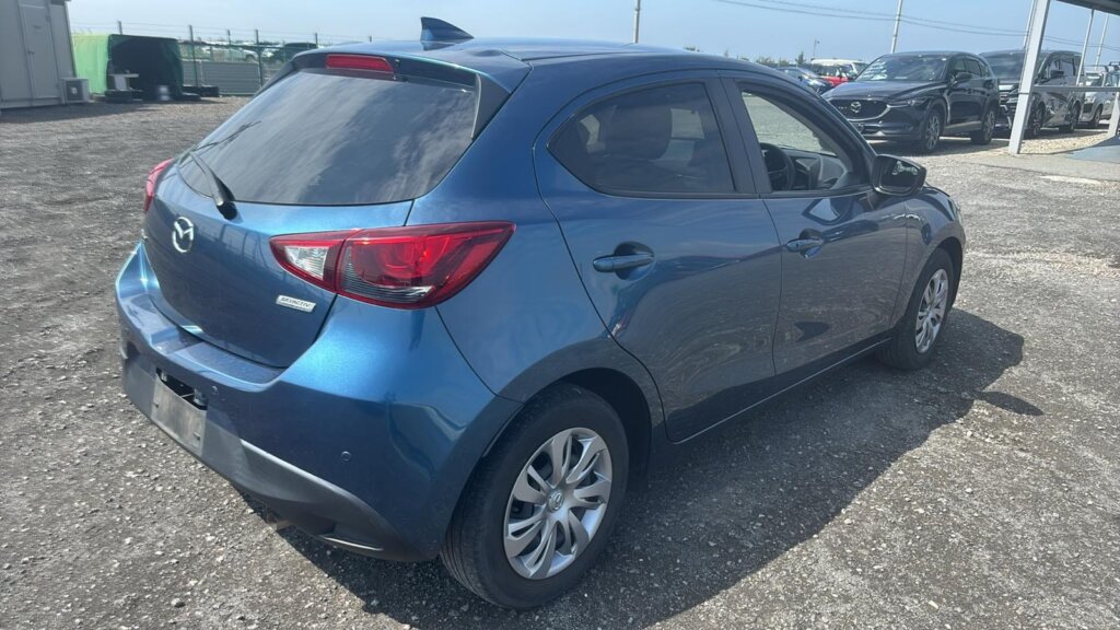 2019 Mazda Demio