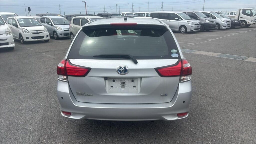 2019 Toyota Fielder Hybrid
