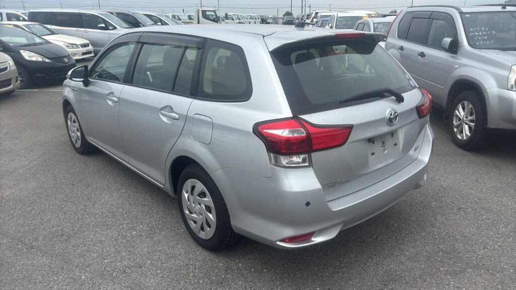 2019 Toyota Fielder Hybrid