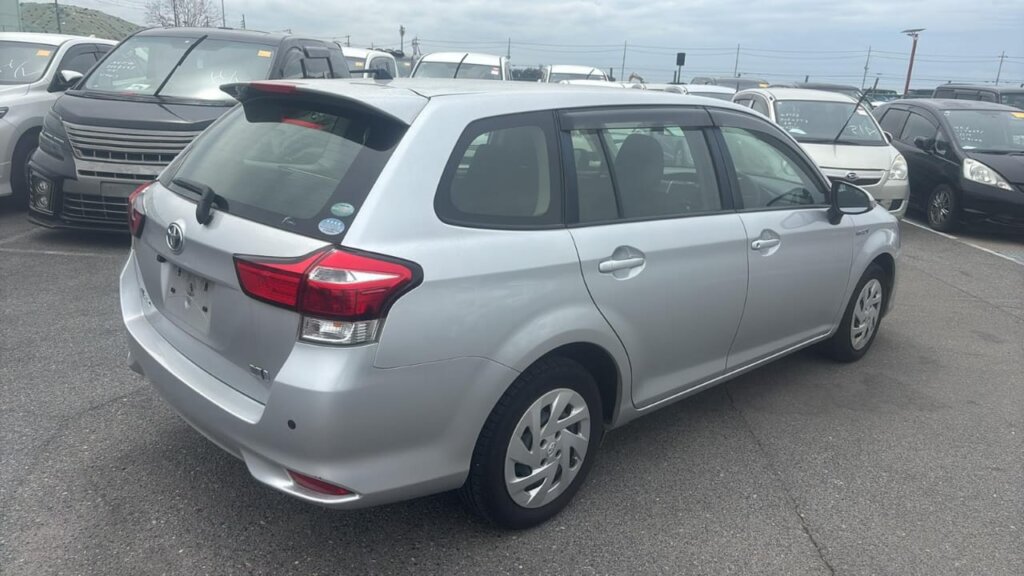 2019 Toyota Fielder Hybrid