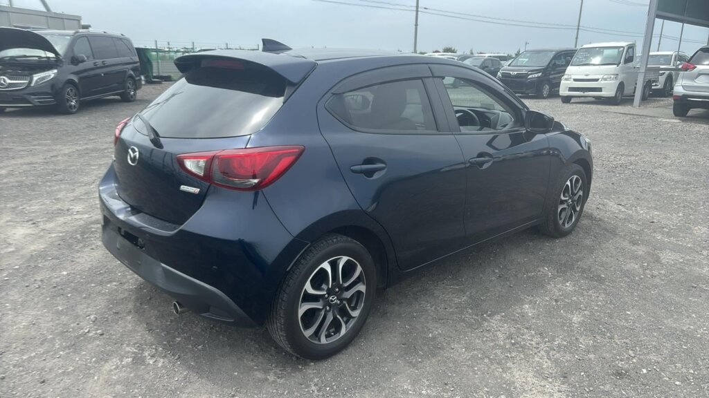 2019 Mazda Demio