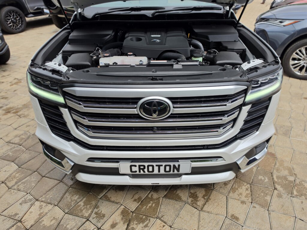 2023 Toyota Landcruiser 300 Series ZX