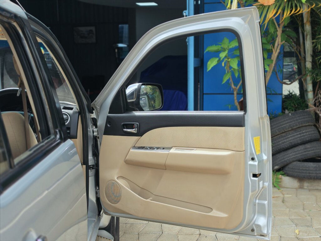 2012 Ford Everest