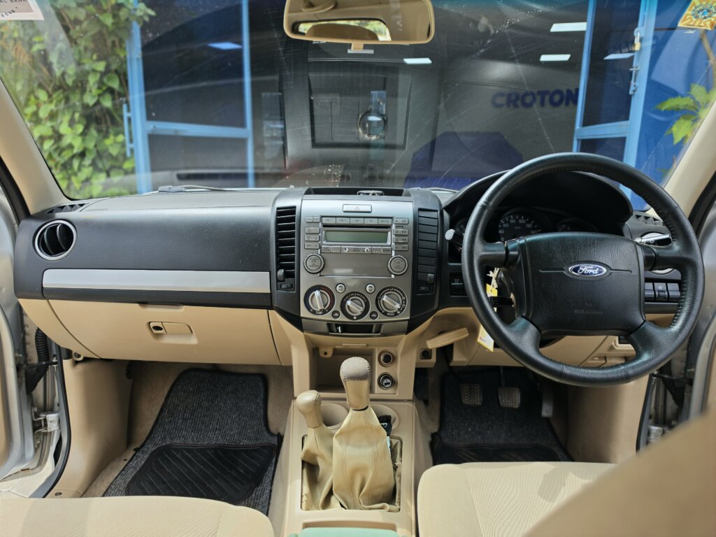 2012 Ford Everest