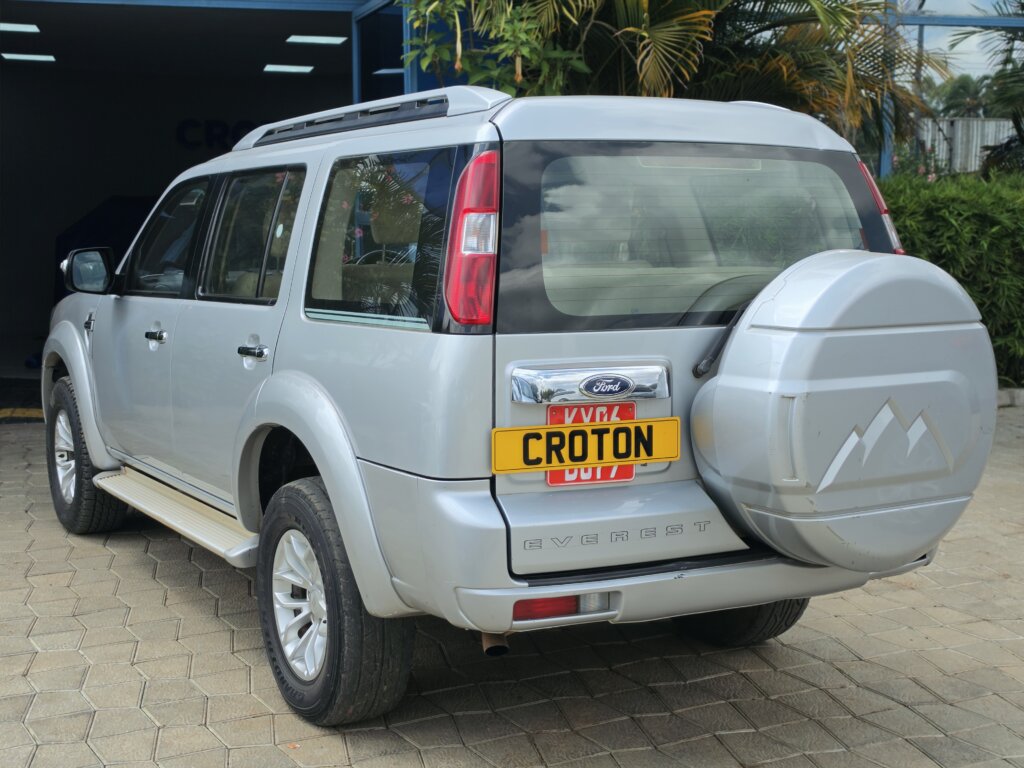 2012 Ford Everest