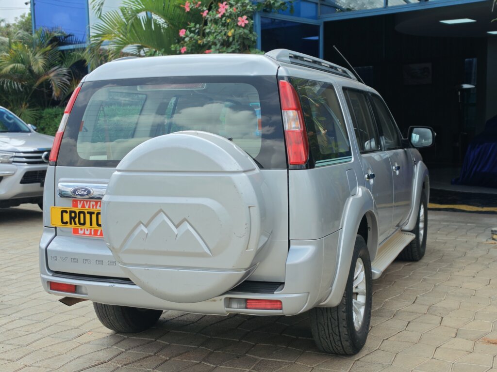 2012 Ford Everest