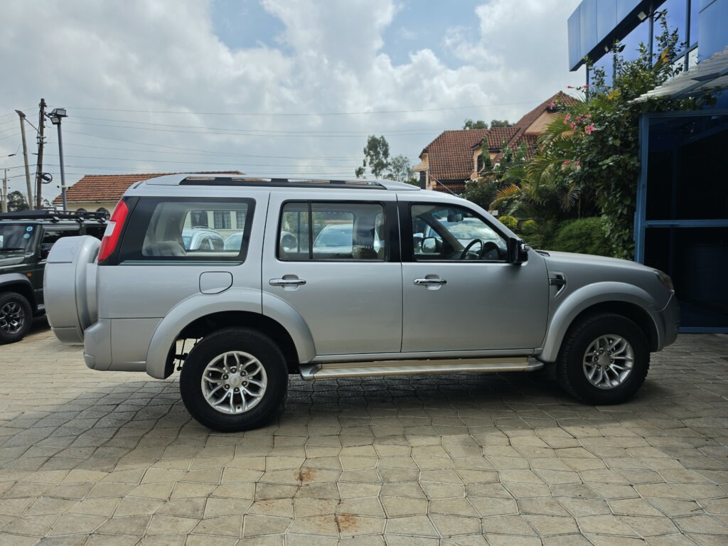 2012 Ford Everest