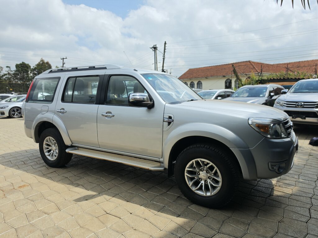 2012 Ford Everest