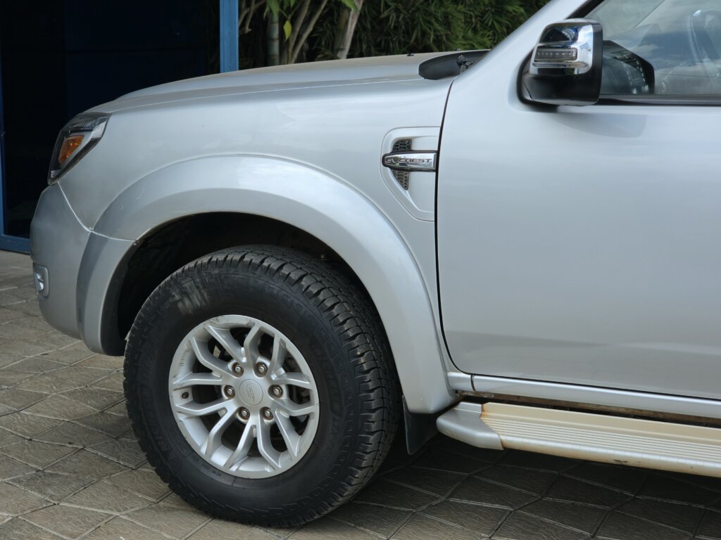 2012 Ford Everest