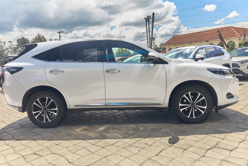 2015 Toyota Harrier