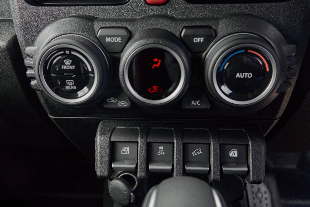 2025 Suzuki Jimny Nomade