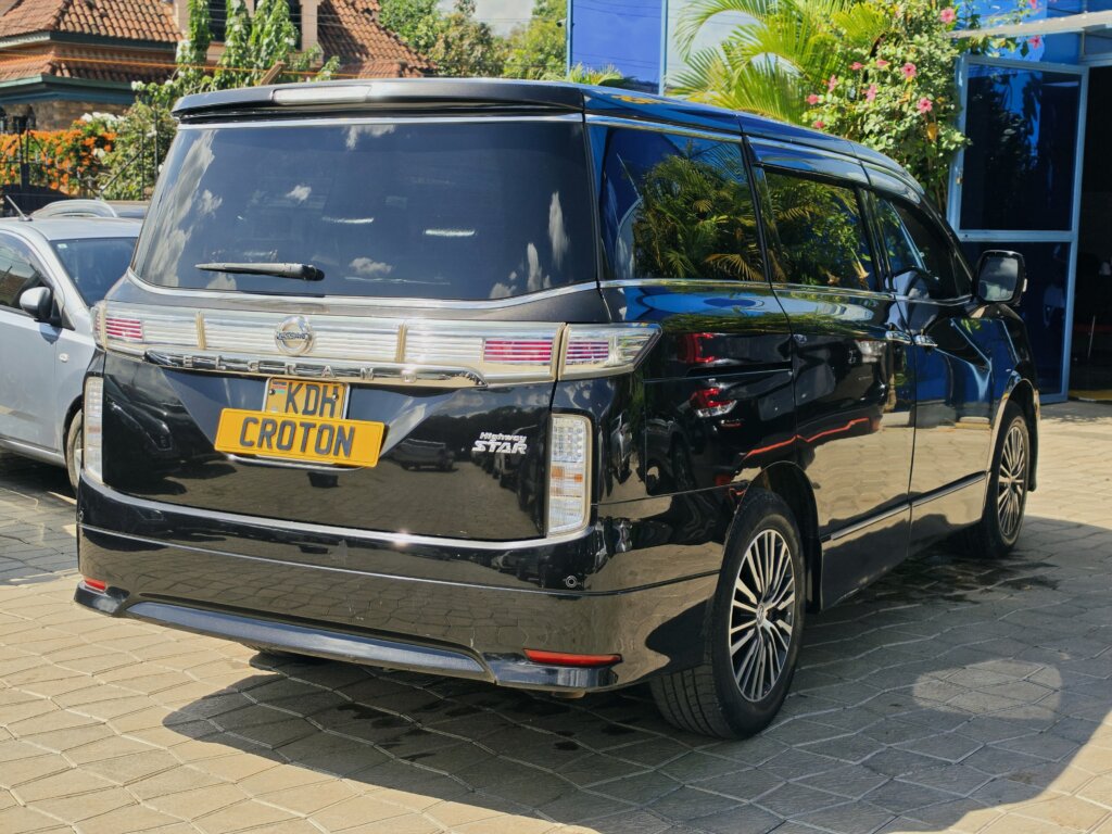 2015 Nissan Elgrand