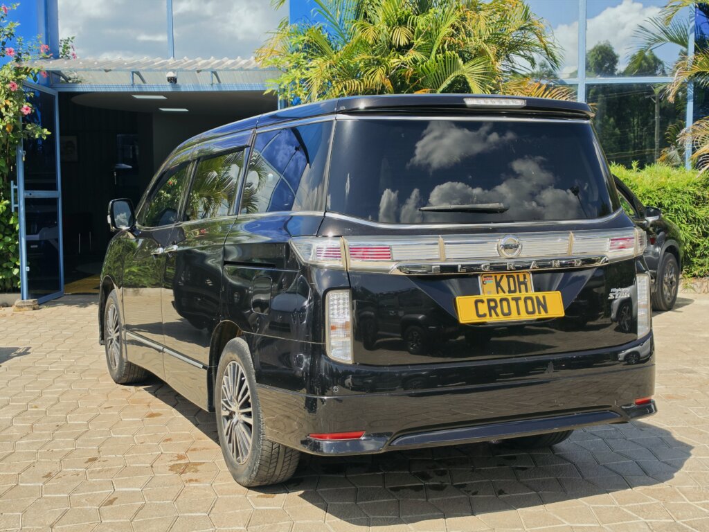 2015 Nissan Elgrand