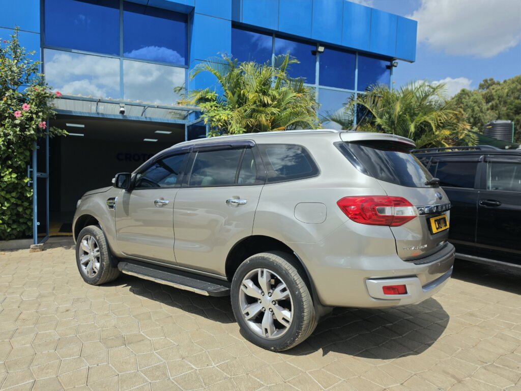 2017 Ford Everest