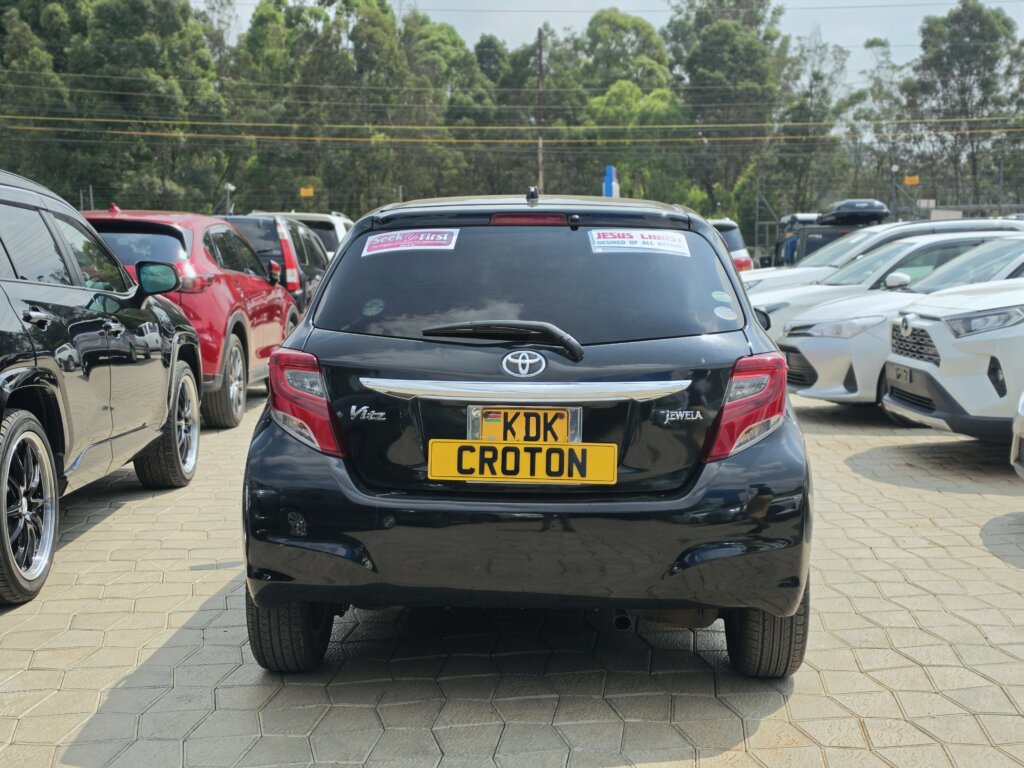 2015 Toyota Vitz