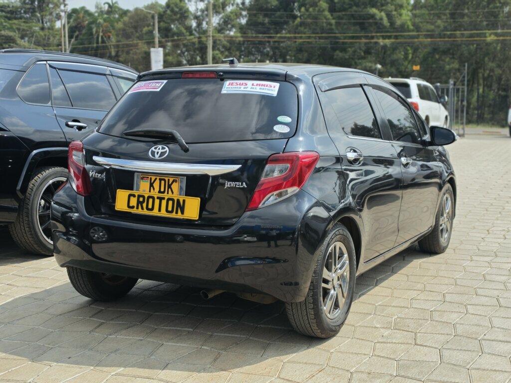 2015 Toyota Vitz