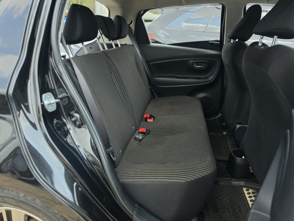2015 Toyota Vitz