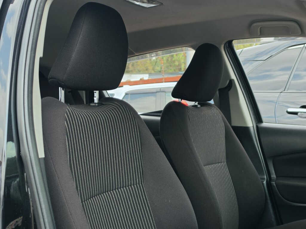 2015 Toyota Vitz