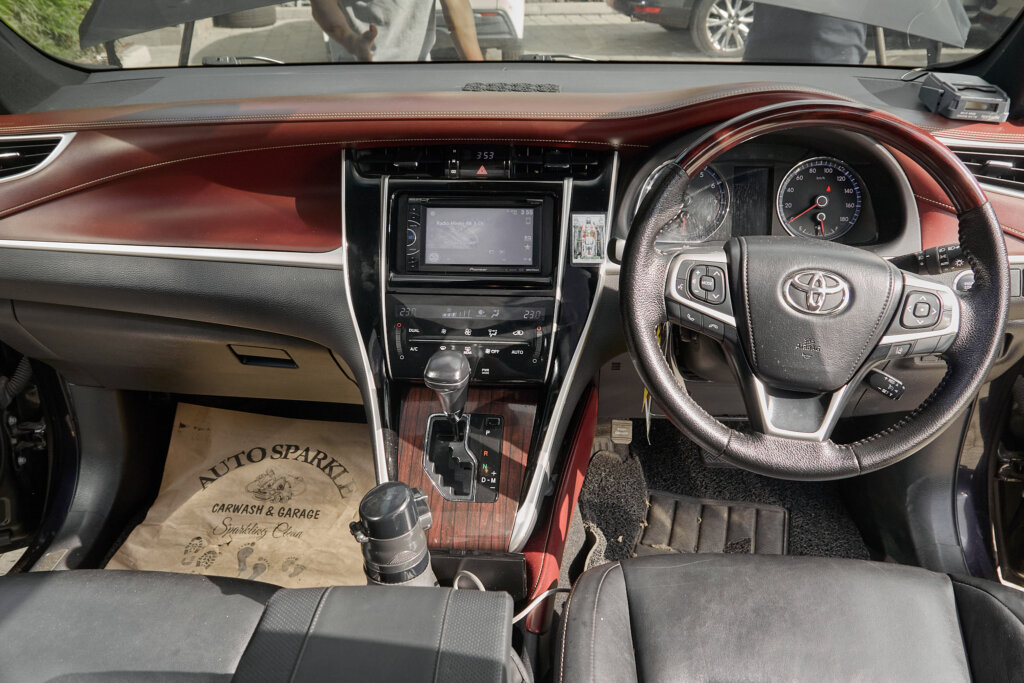 2014 Toyota Harrier