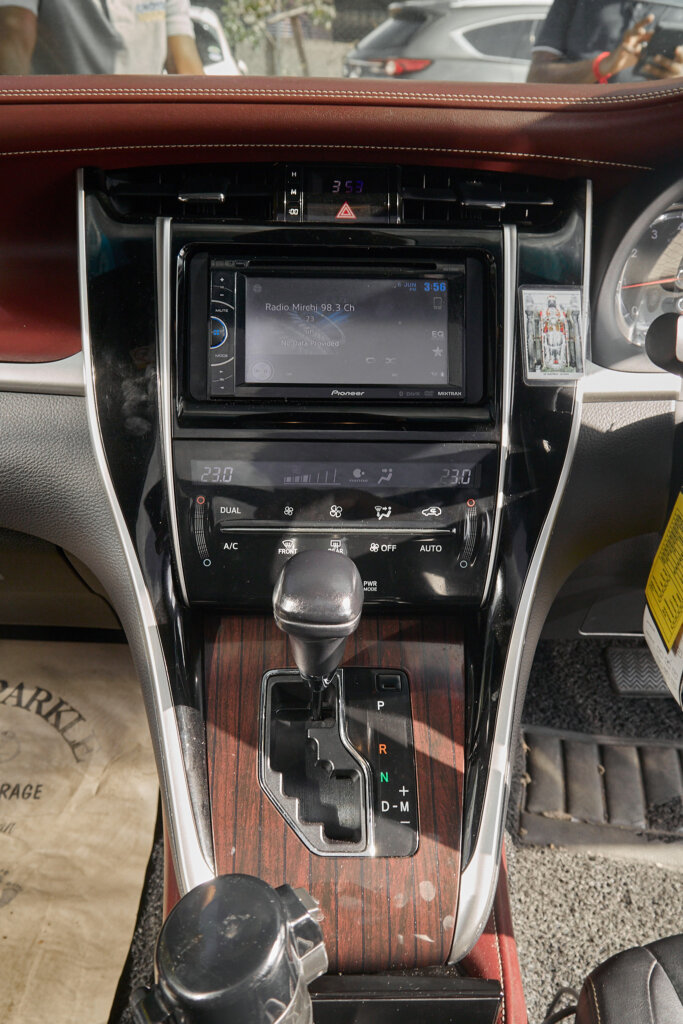 2014 Toyota Harrier