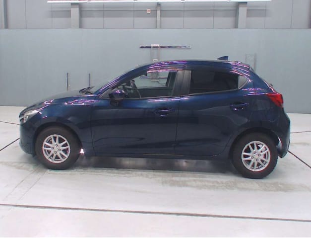 2019 Mazda Demio