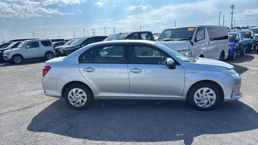 2019 Toyota Axio Hybrid