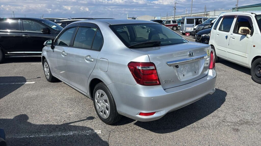 2019 Toyota Axio Hybrid