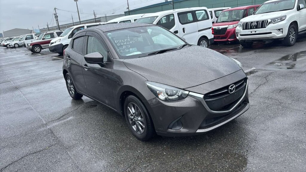 2019 Mazda Demio