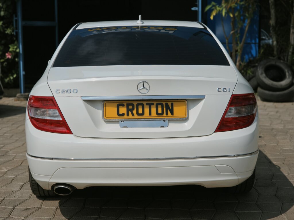 2011 Mercedes Benz C200