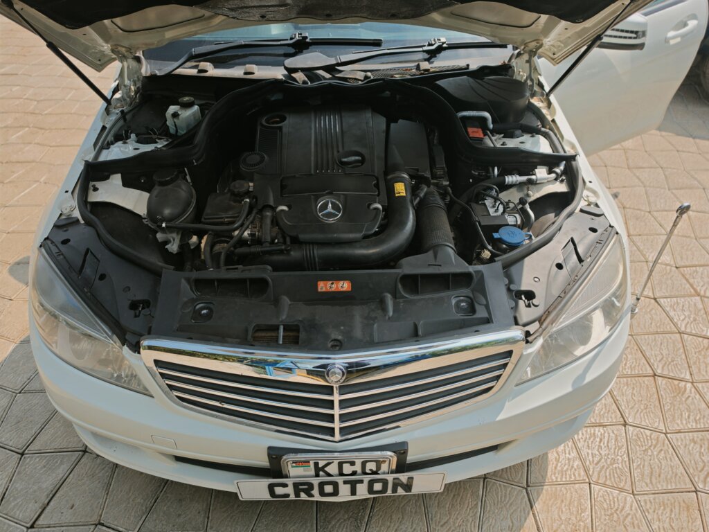 2011 Mercedes Benz C200
