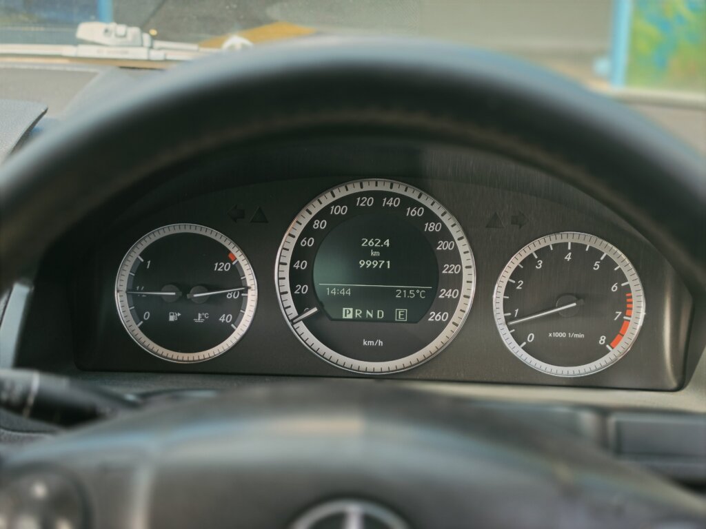 2011 Mercedes Benz C200