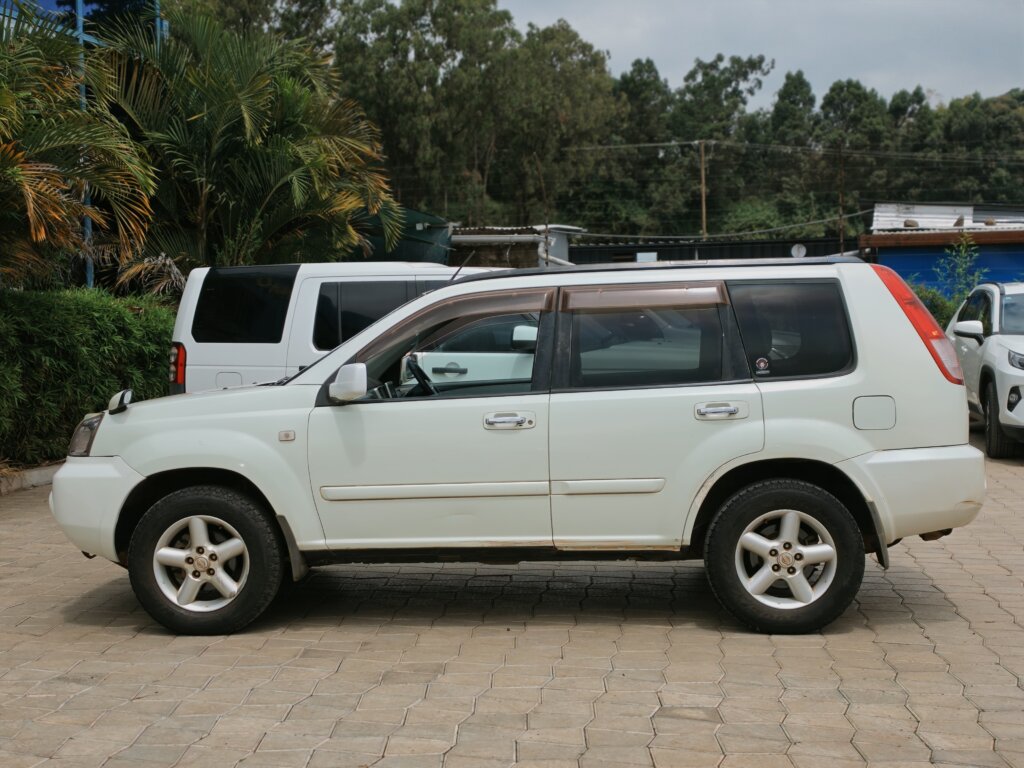 2005 Nissan X-Trail