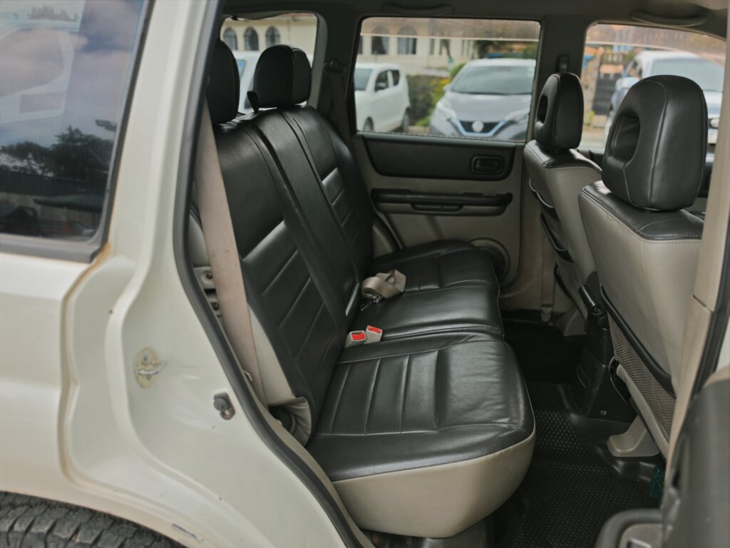 2005 Nissan X-Trail