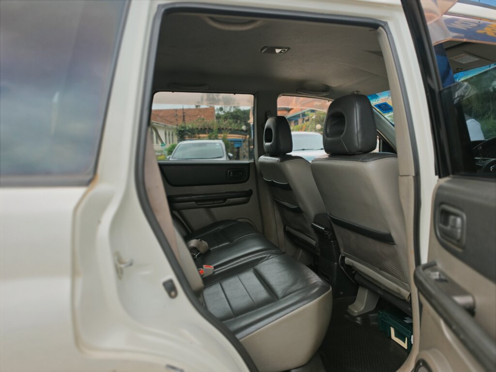 2005 Nissan X-Trail