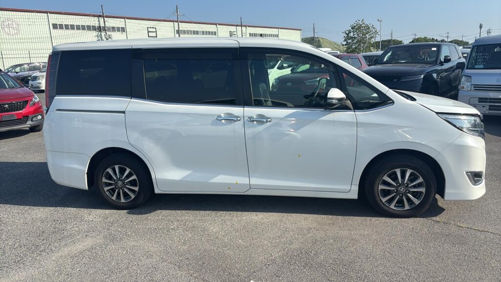 2019 Toyota Esquire