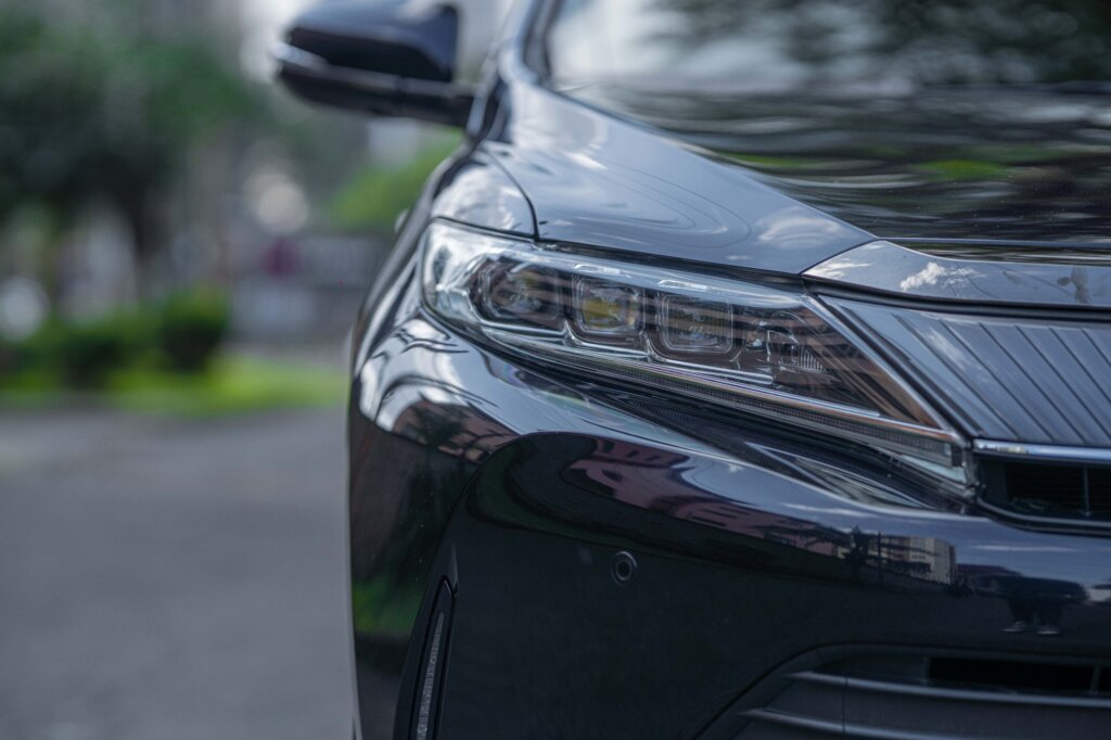 2020 Toyota Harrier with sunroof