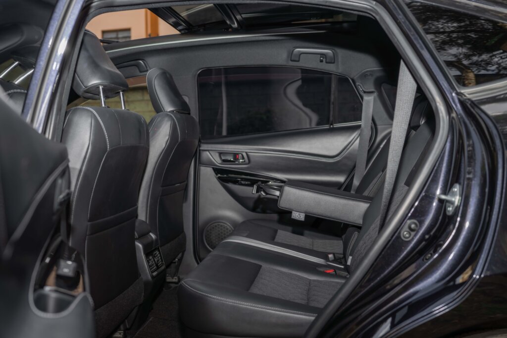 2020 Toyota Harrier with sunroof