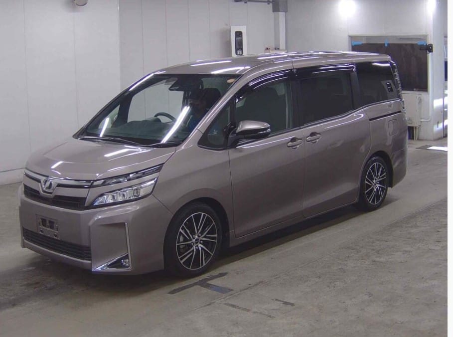 2019 Toyota Voxy