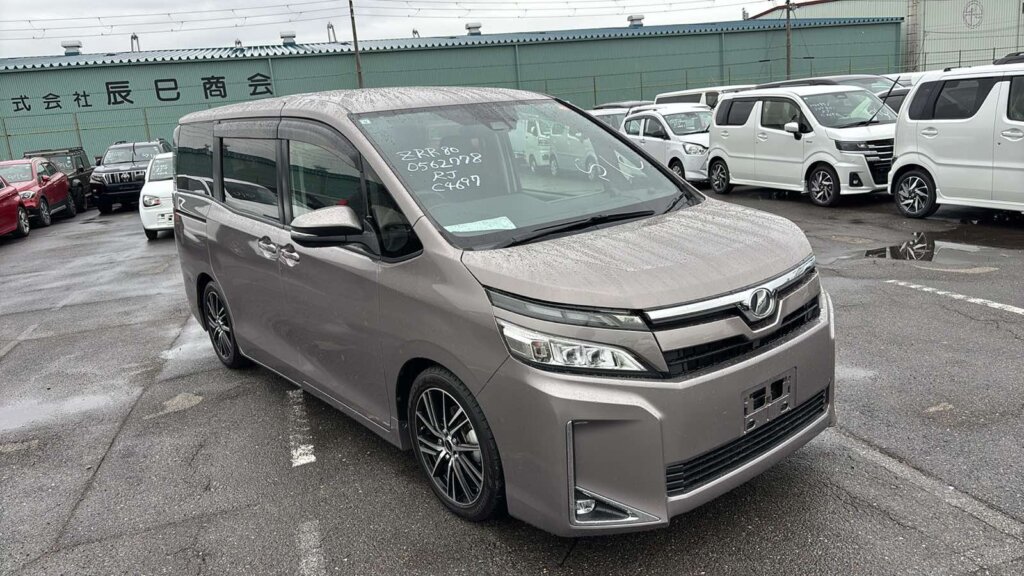 2019 Toyota Voxy