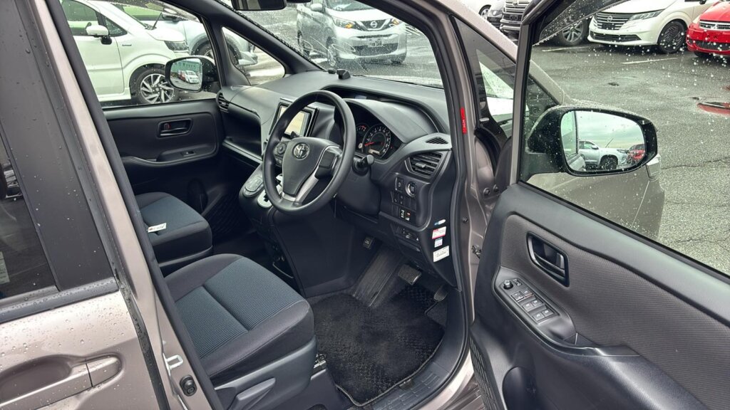 2019 Toyota Voxy