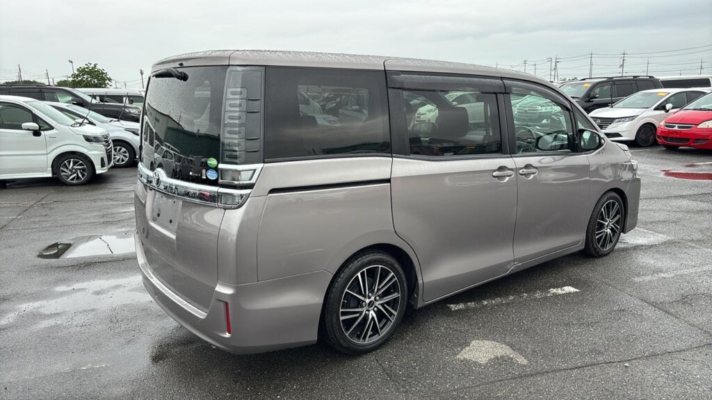 2019 Toyota Voxy